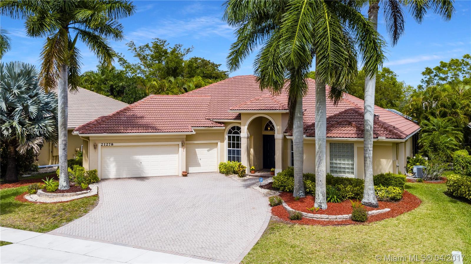 BOCA FALLS- THE ESTATES - Residential