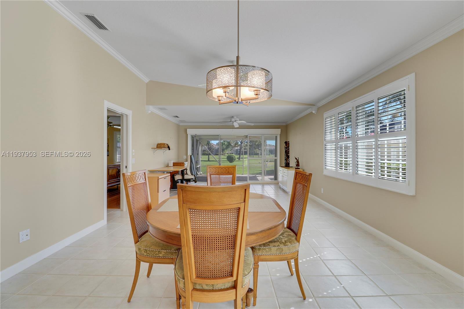 DOUBLE TREE - Residential