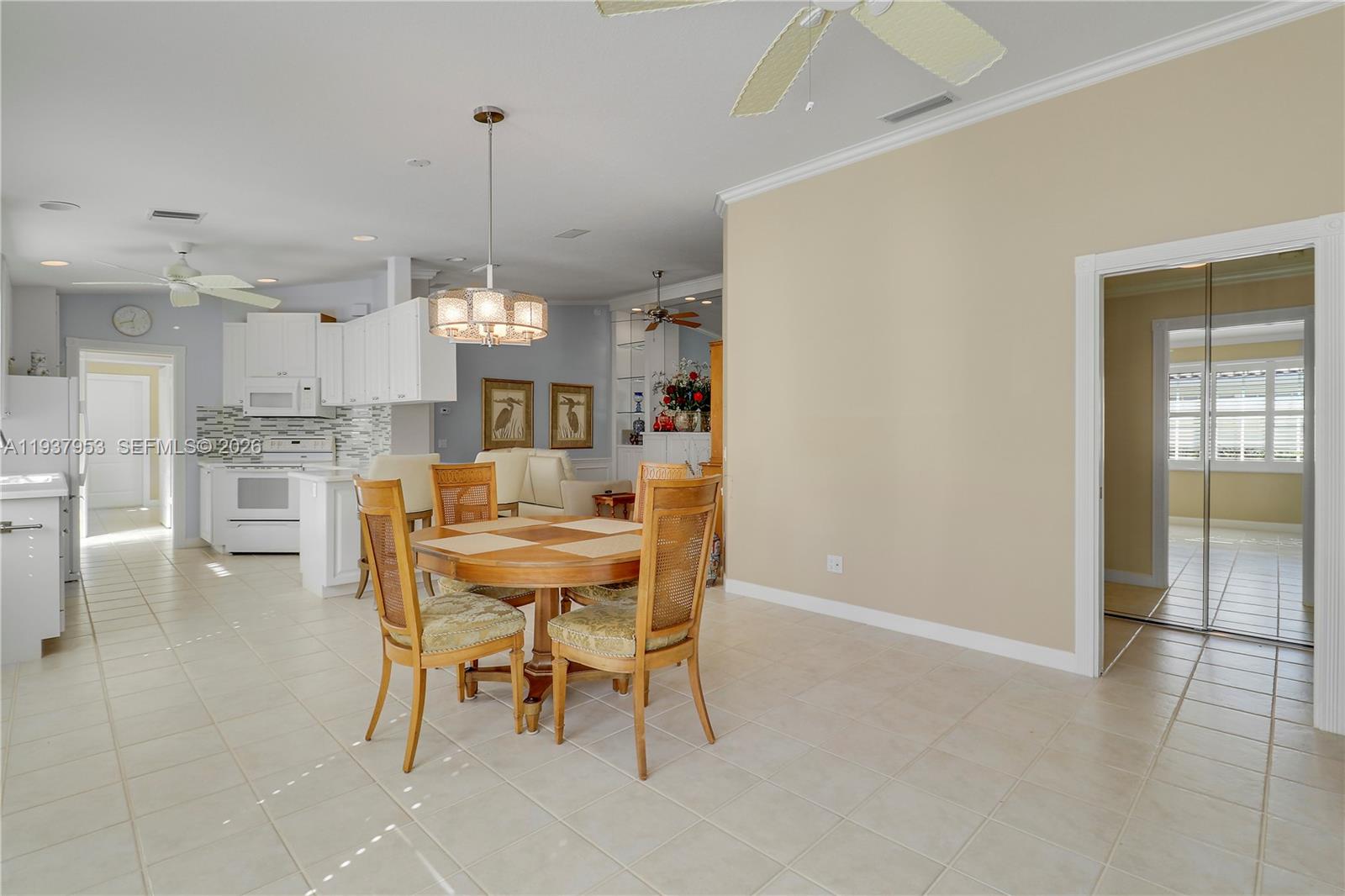 DOUBLE TREE - Residential