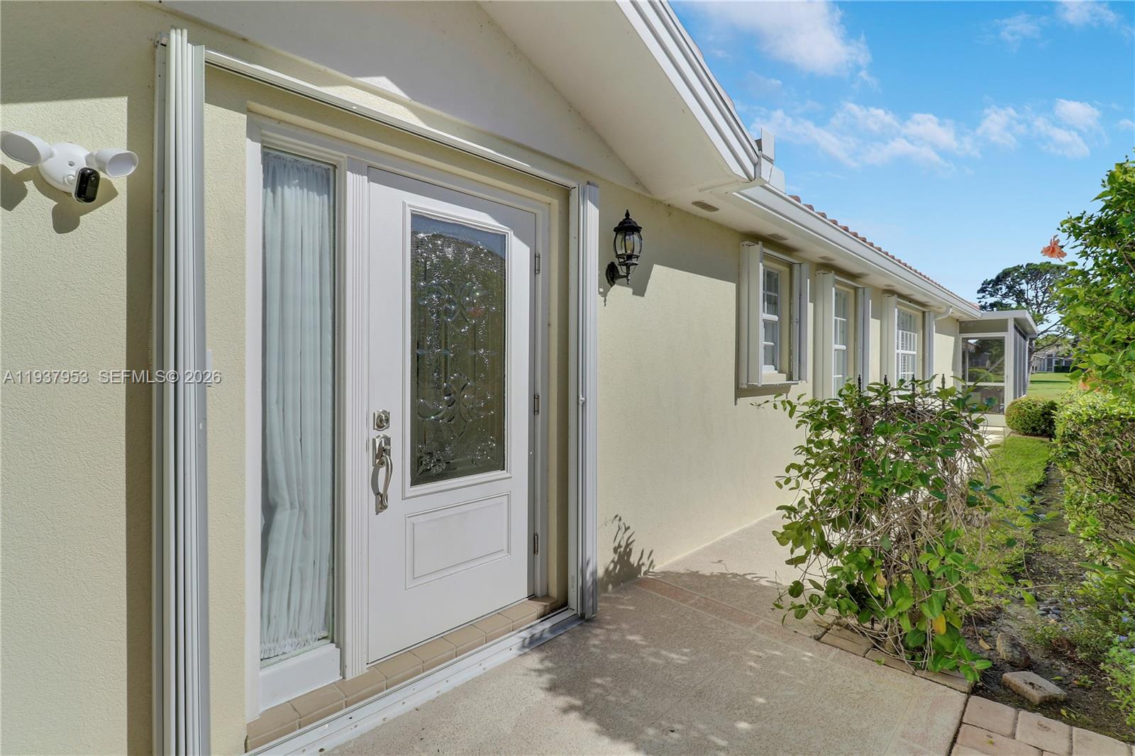 DOUBLE TREE - Residential