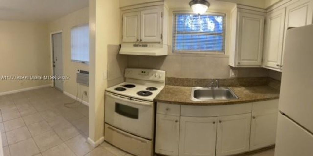 Photo of 2701 NW 12th Ct #1, Fort Lauderdale, FL 33311 (MLS # A11727939)