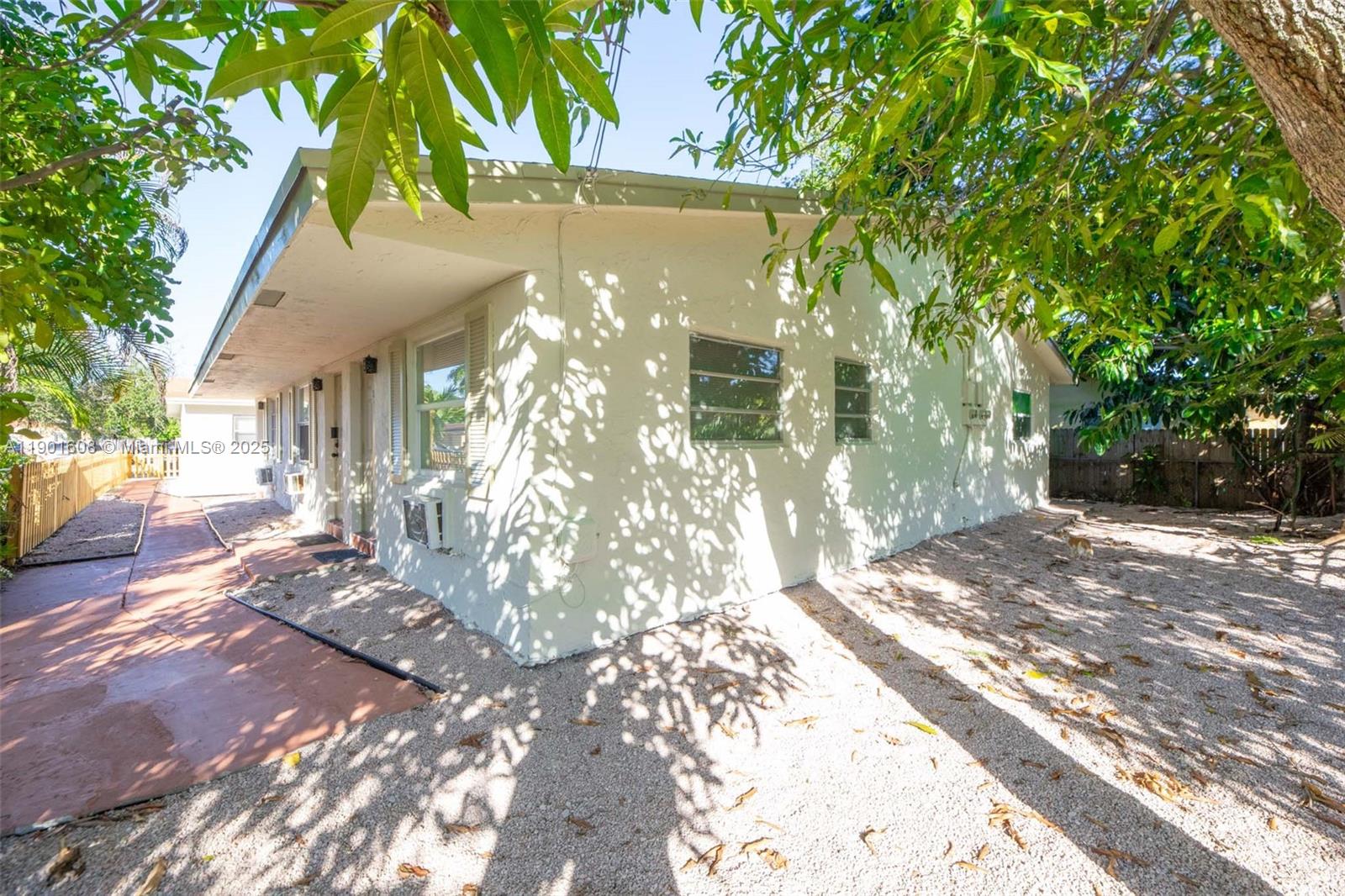 SUNRISE GOLF VILLAGE SEC - Residential Income