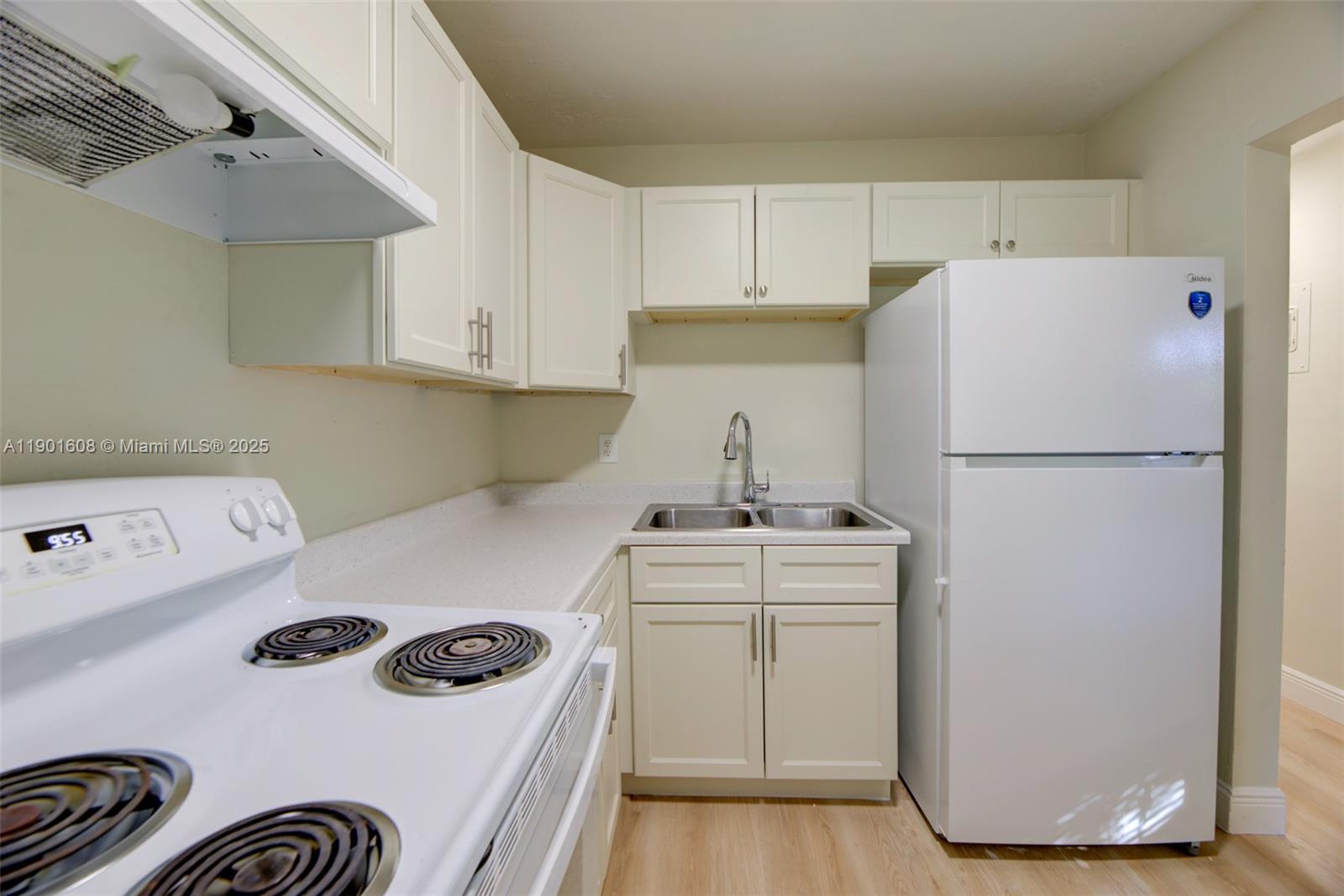 SUNRISE GOLF VILLAGE SEC - Residential Income