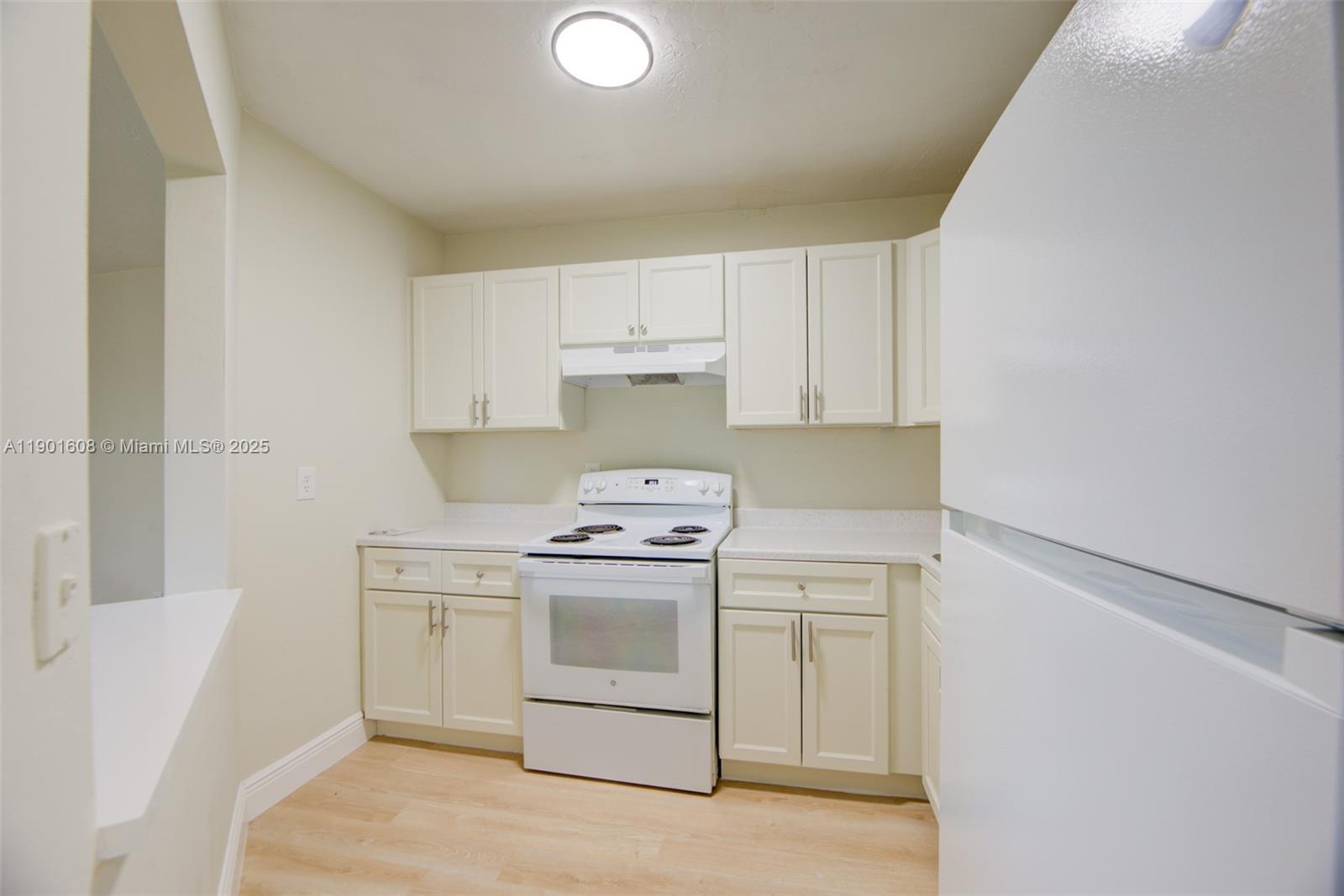 SUNRISE GOLF VILLAGE SEC - Residential Income