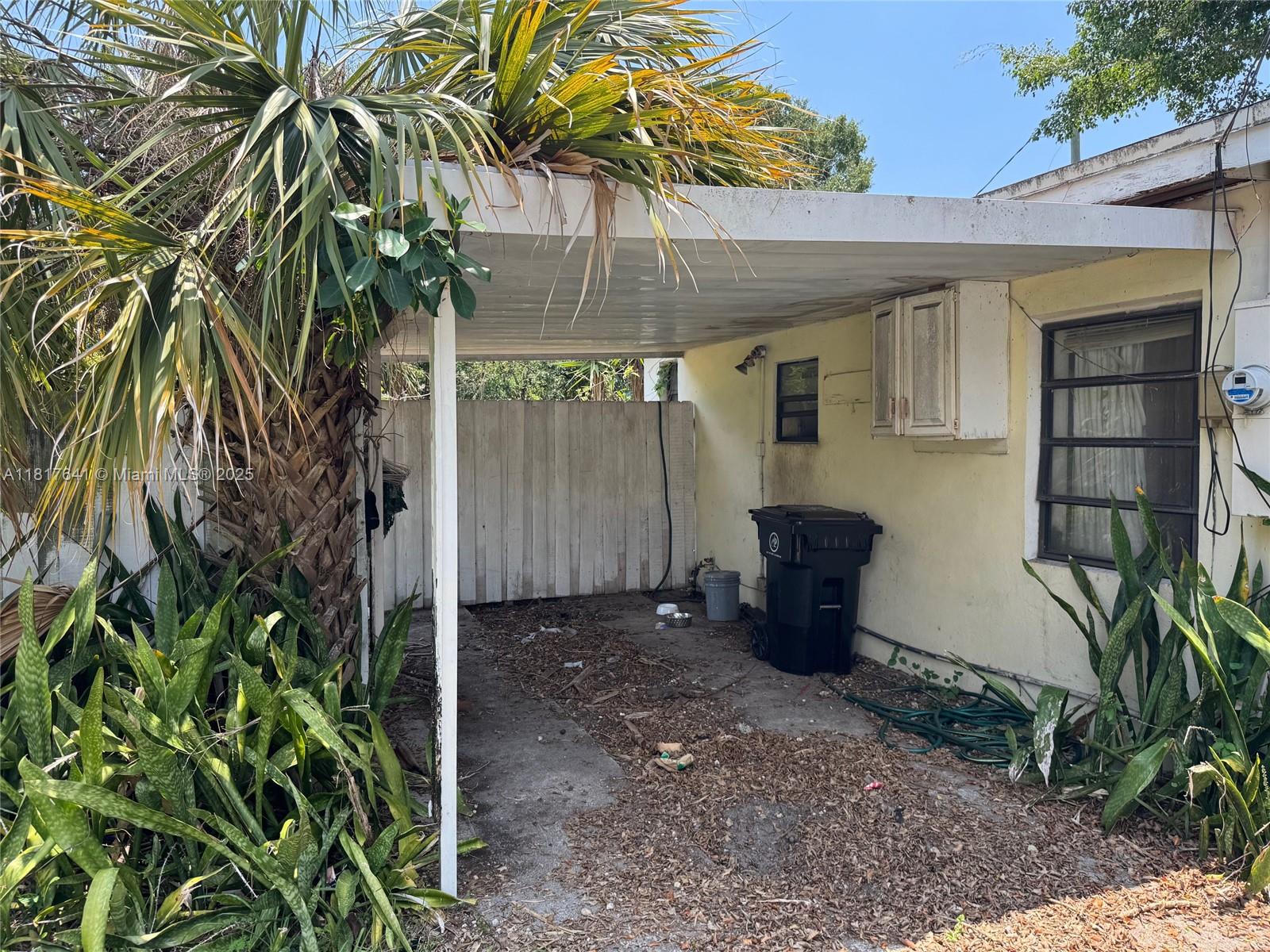 1134 NE 5th Ter
