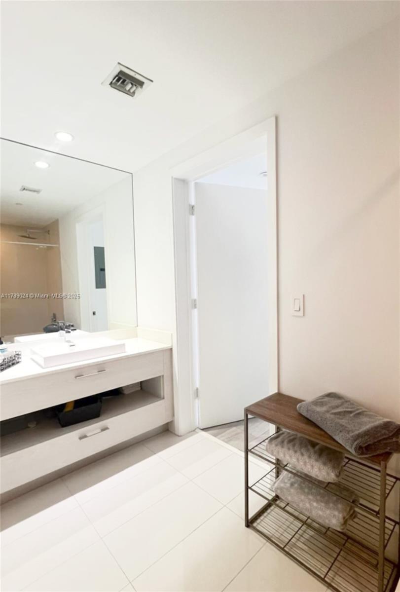 BRICKELL HEIGHTS WEST CON - Residential