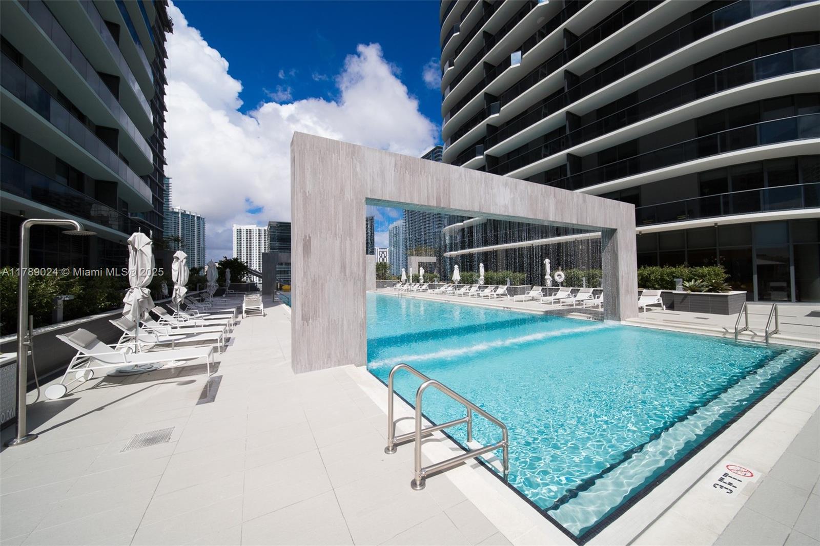 BRICKELL HEIGHTS WEST CON - Residential