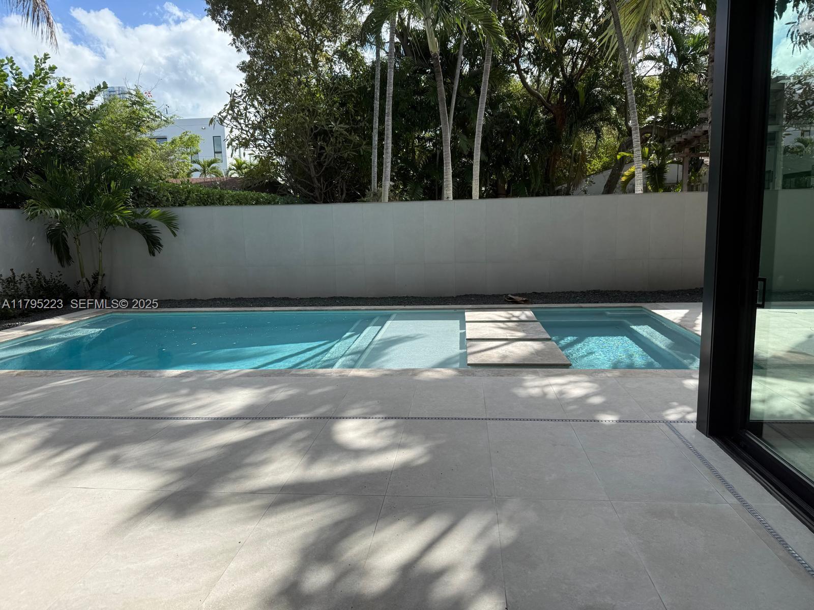 BRICKELL ESTATES - Residential