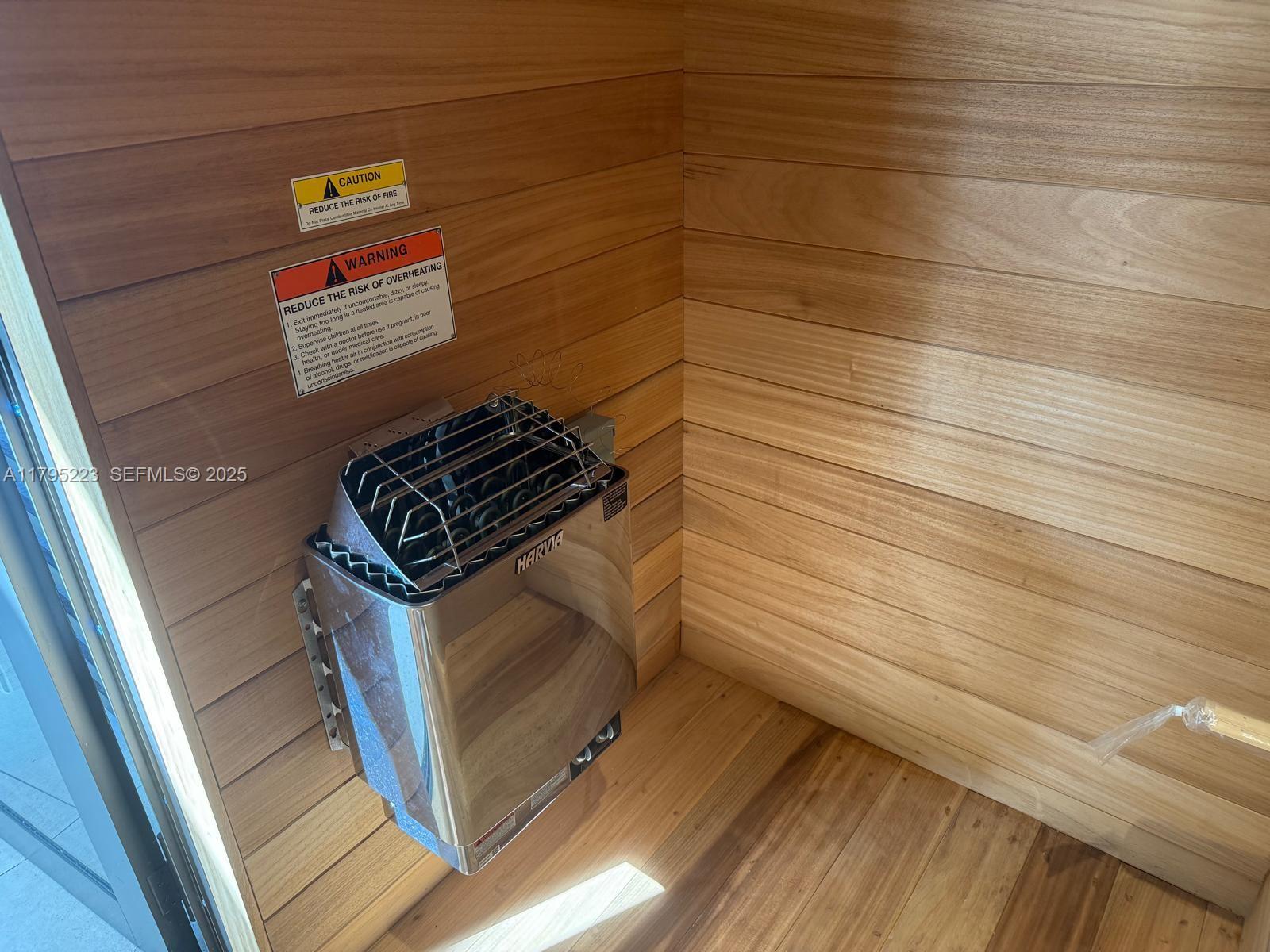 BRICKELL ESTATES - Residential