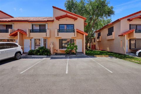 7811 SW 102nd Ln Miami FL 33156