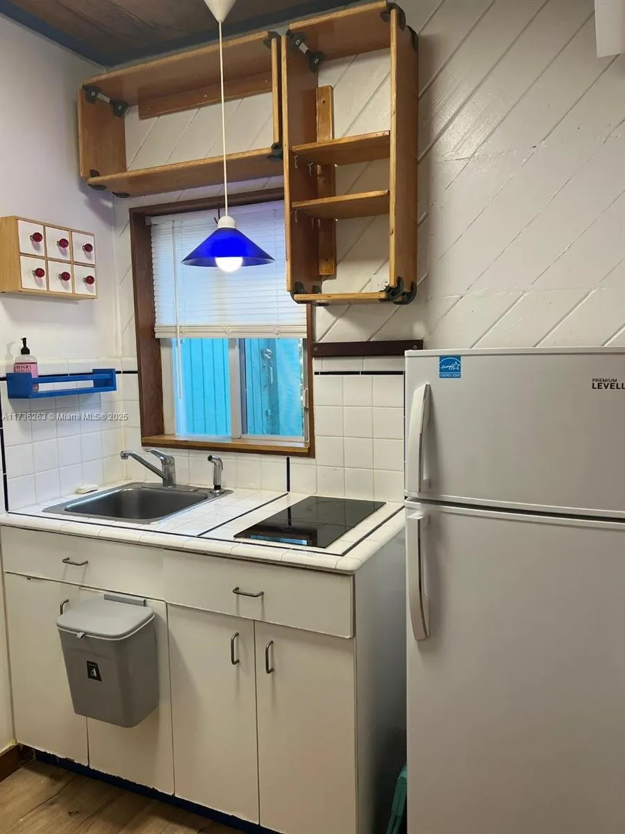 Miami, Florida 33135, United States, ,1 BathroomBathrooms,Residential,Active,10222