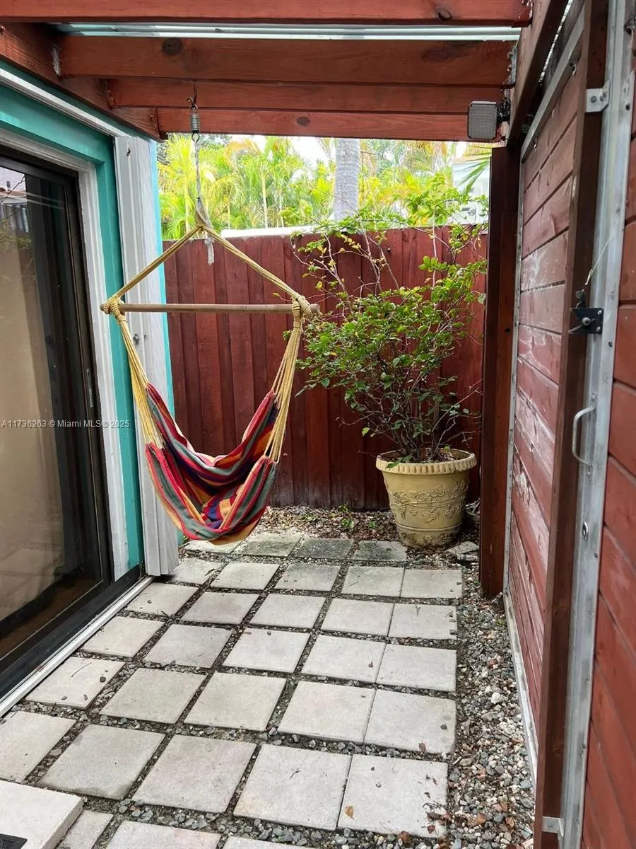 Miami, Florida 33135, United States, ,1 BathroomBathrooms,Residential,Active,10222