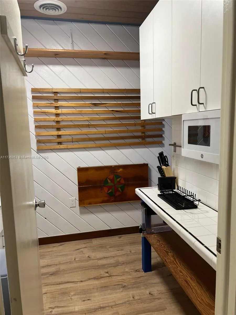 Miami, Florida 33135, United States, ,1 BathroomBathrooms,Residential,Active,10222