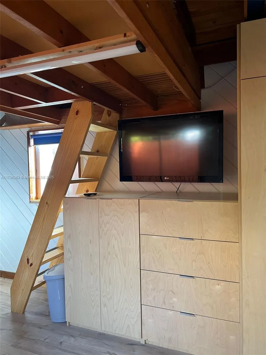 Miami, Florida 33135, United States, ,1 BathroomBathrooms,Residential,Active,10222