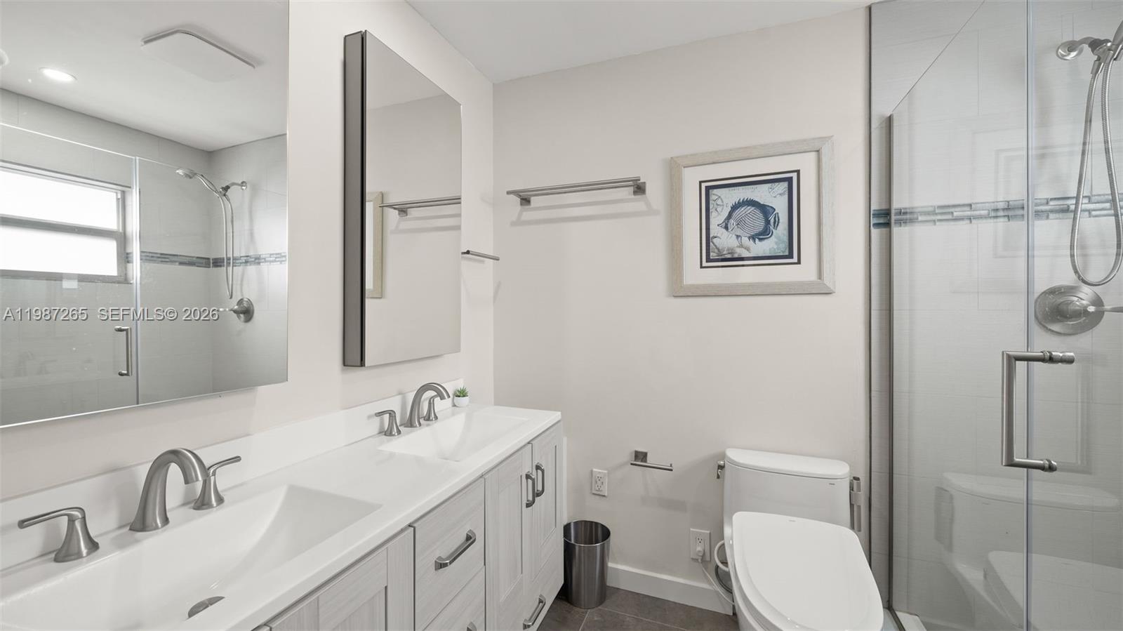 ISLAND CLUB - Residential