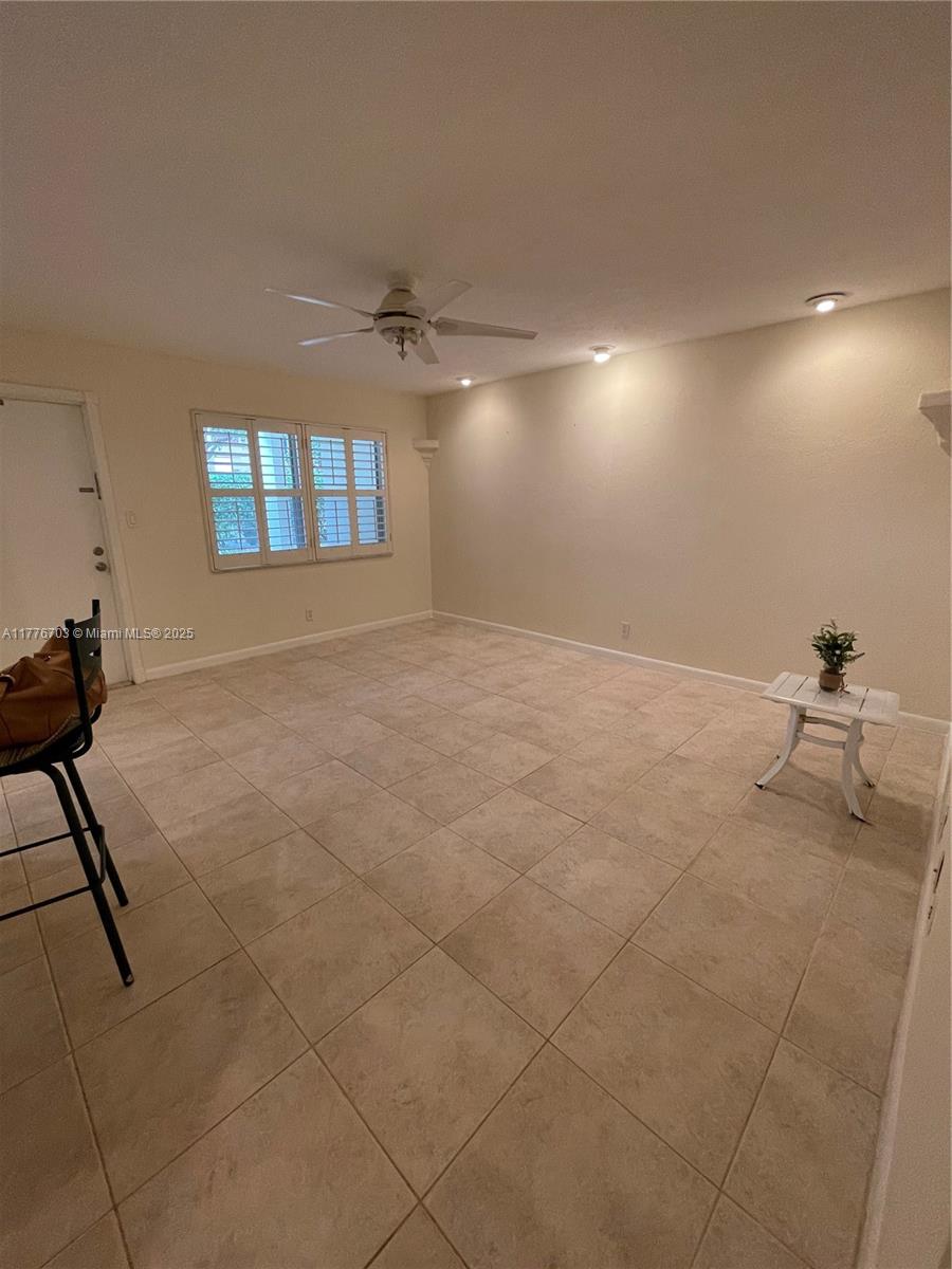 CASA LA QUINTA CONDO - Residential