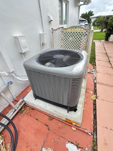 MAINLANDS OF TAMARAC LAKE - Residential