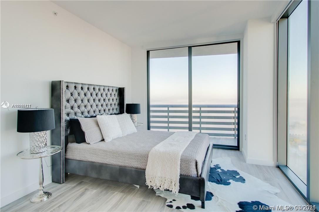 ICON BAY CONDO - Residential Lease