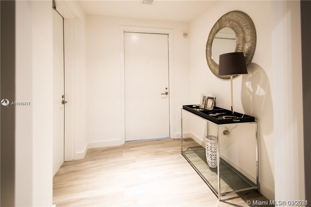 ICON BAY CONDO - Residential Lease