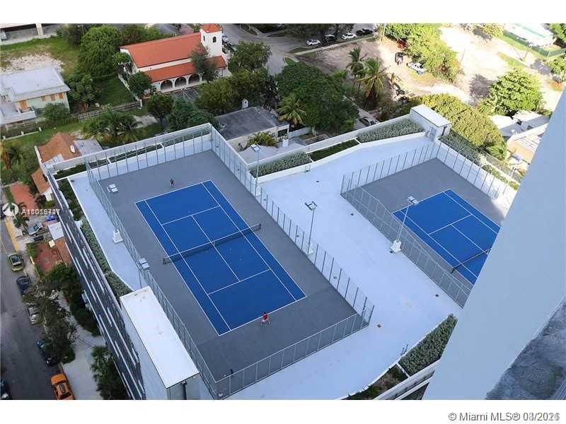 ICON BAY CONDO - Residential Lease