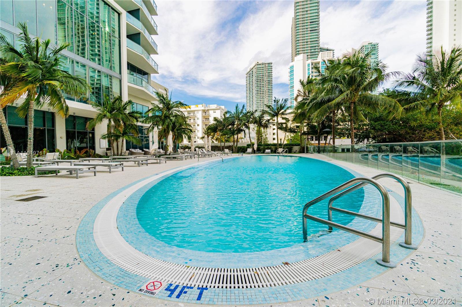 ICON BAY CONDO - Residential Lease