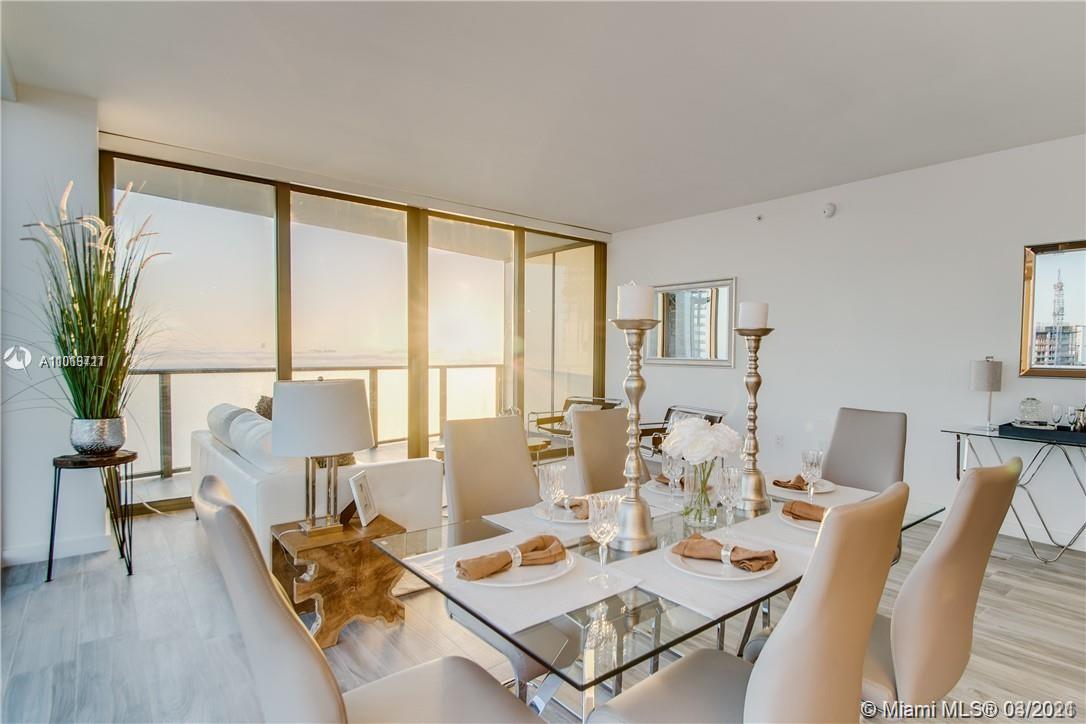 ICON BAY CONDO - Residential Lease