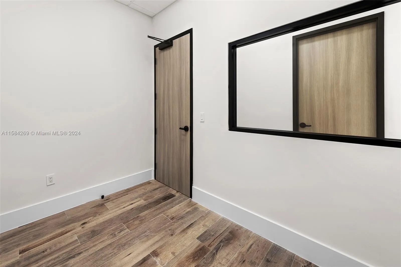 Hollywood, Florida 33021, United States, ,Commercial,Active,58098