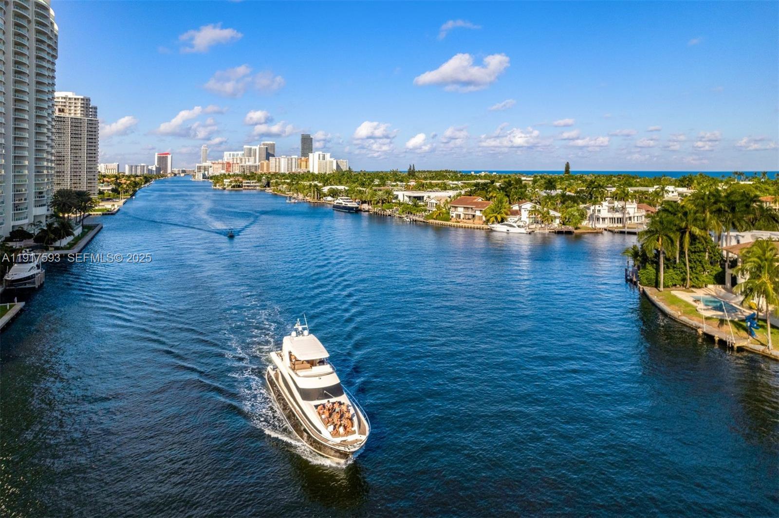 GOLDEN BEACH SEC E - Residential