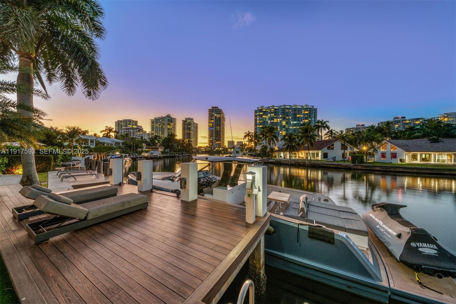 GOLDEN BEACH SEC E - Residential