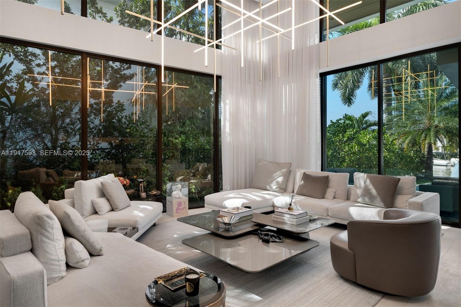 GOLDEN BEACH SEC E - Residential