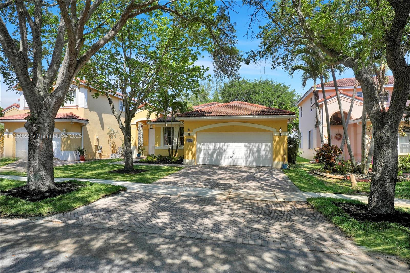 12779 SW 27th St, Miramar, FL, 33027/$585,999 1 12779 SW 27th St