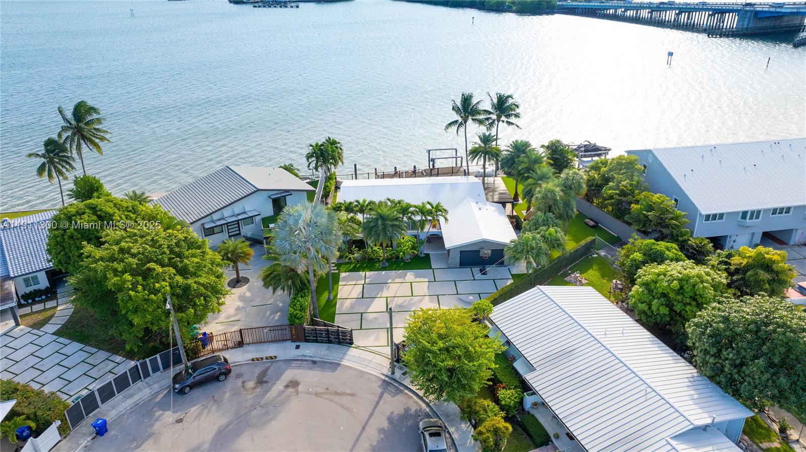 BAY CREST SEC 2 - Residential