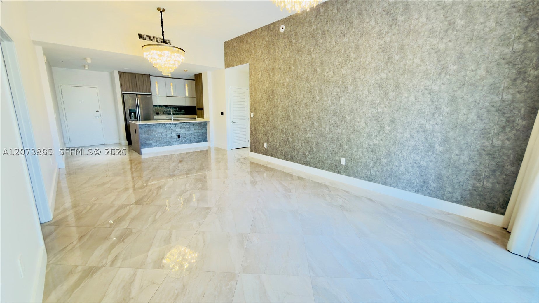 600 NE 27th St 604