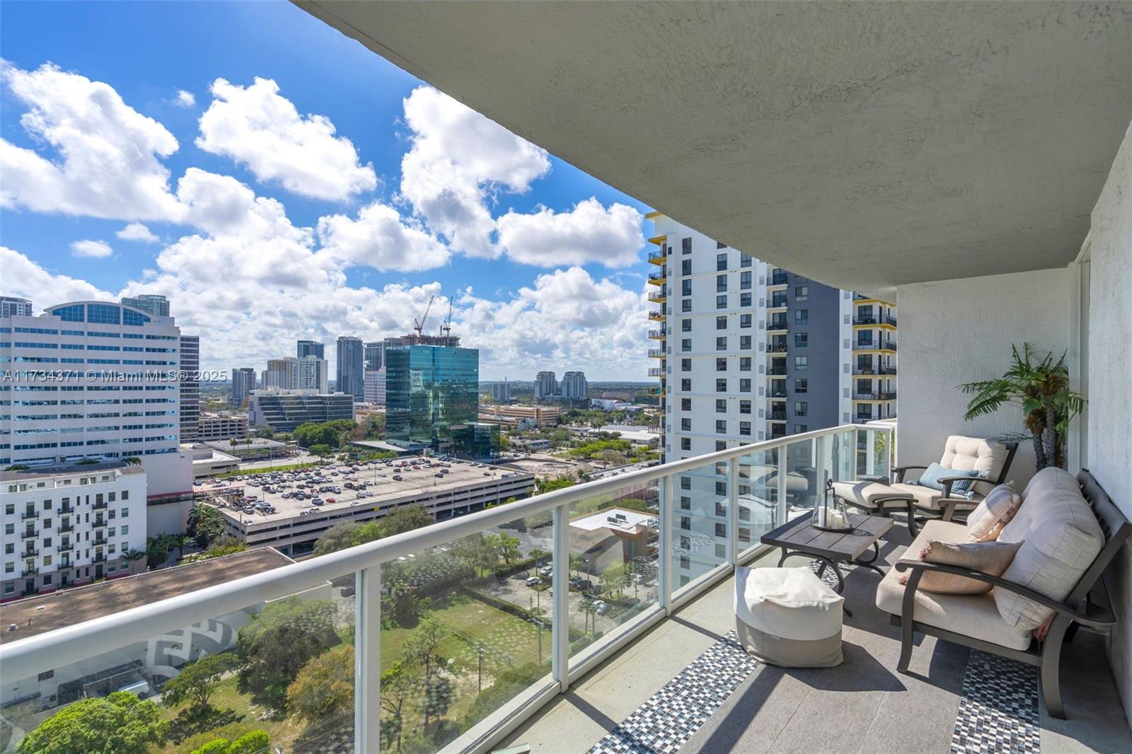 STRADA 315 CONDO - Residential