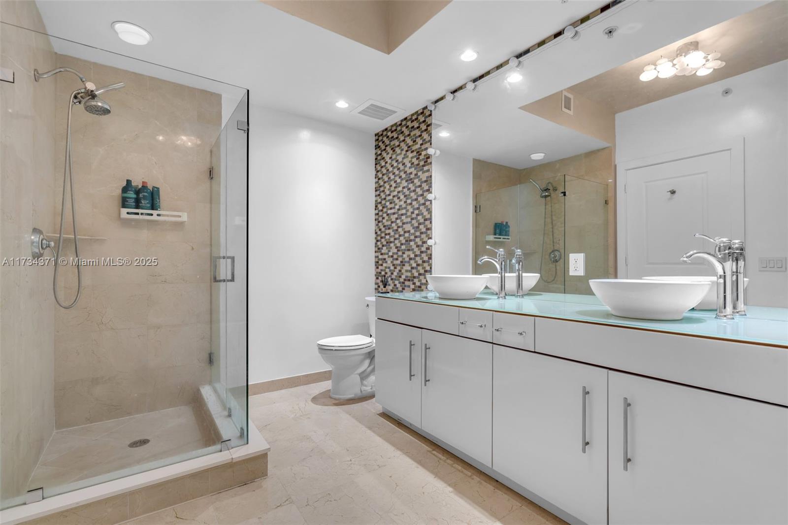 315 NE 3rd Ave 1804