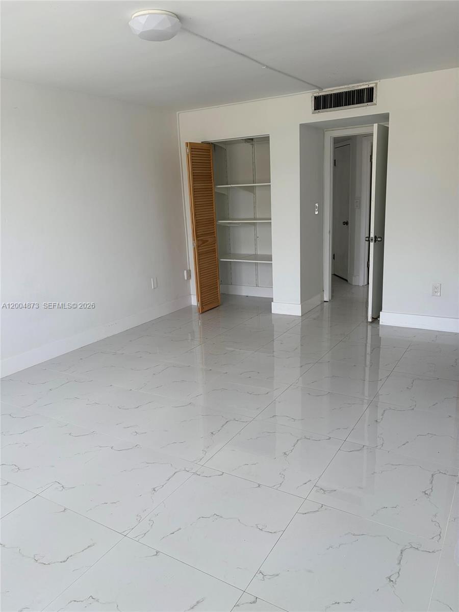 ROLLING GREEN CONDO D - Residential