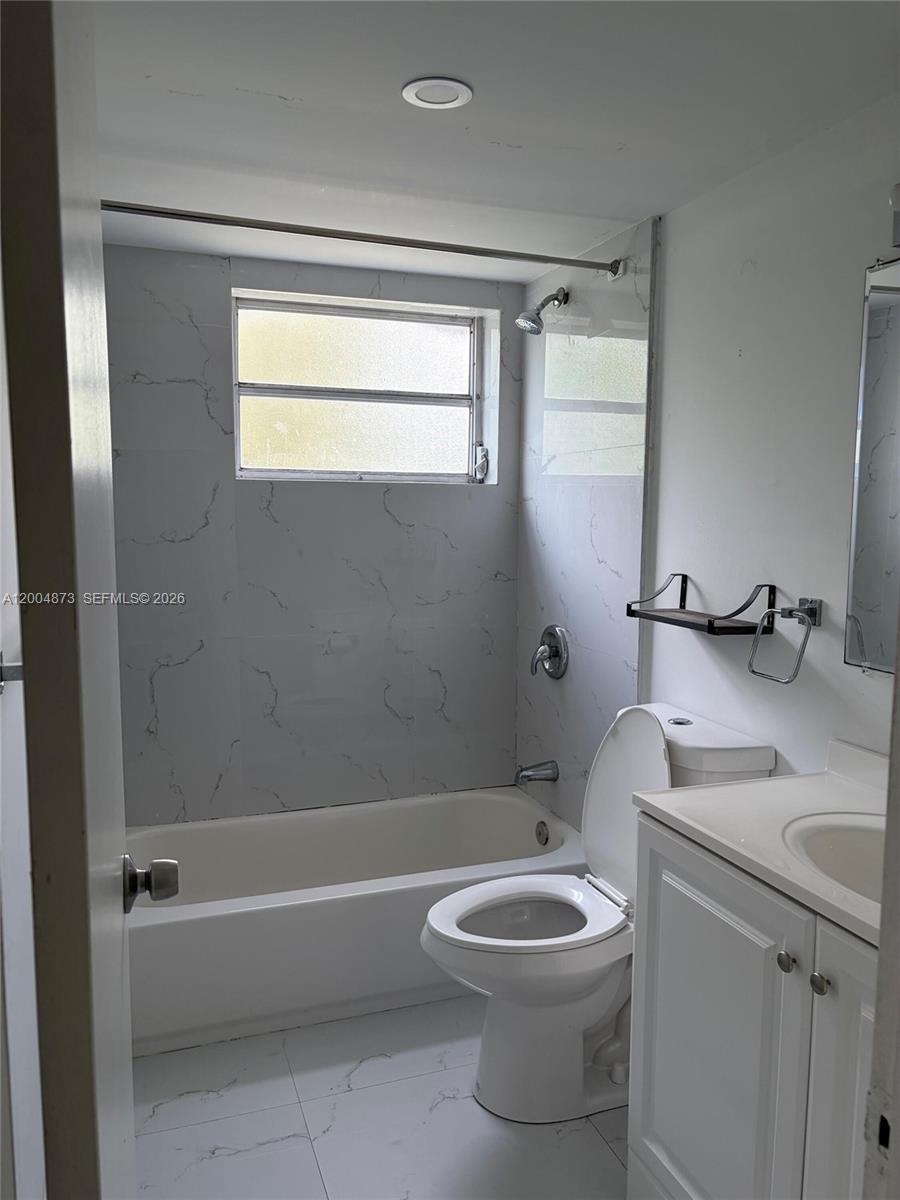 ROLLING GREEN CONDO D - Residential