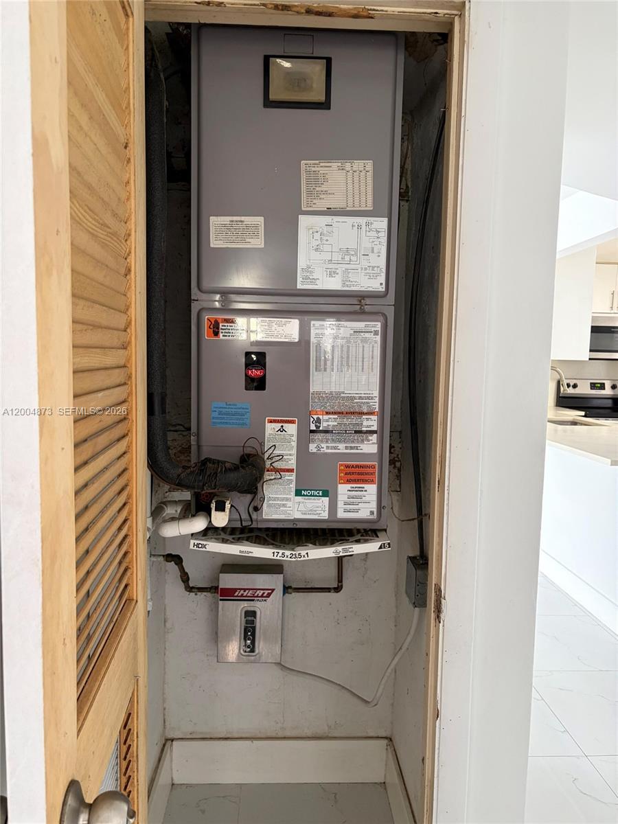 ROLLING GREEN CONDO D - Residential