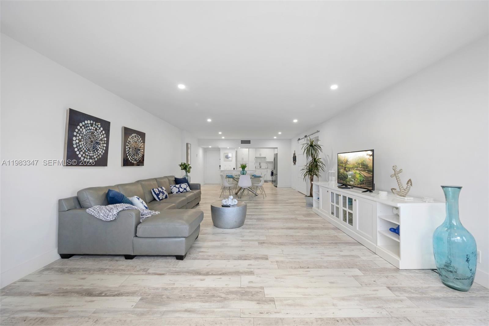 SEA AIR TOWERS CONDO - Residential Lease