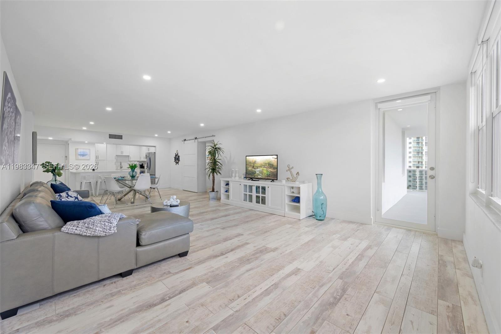 SEA AIR TOWERS CONDO - Residential Lease