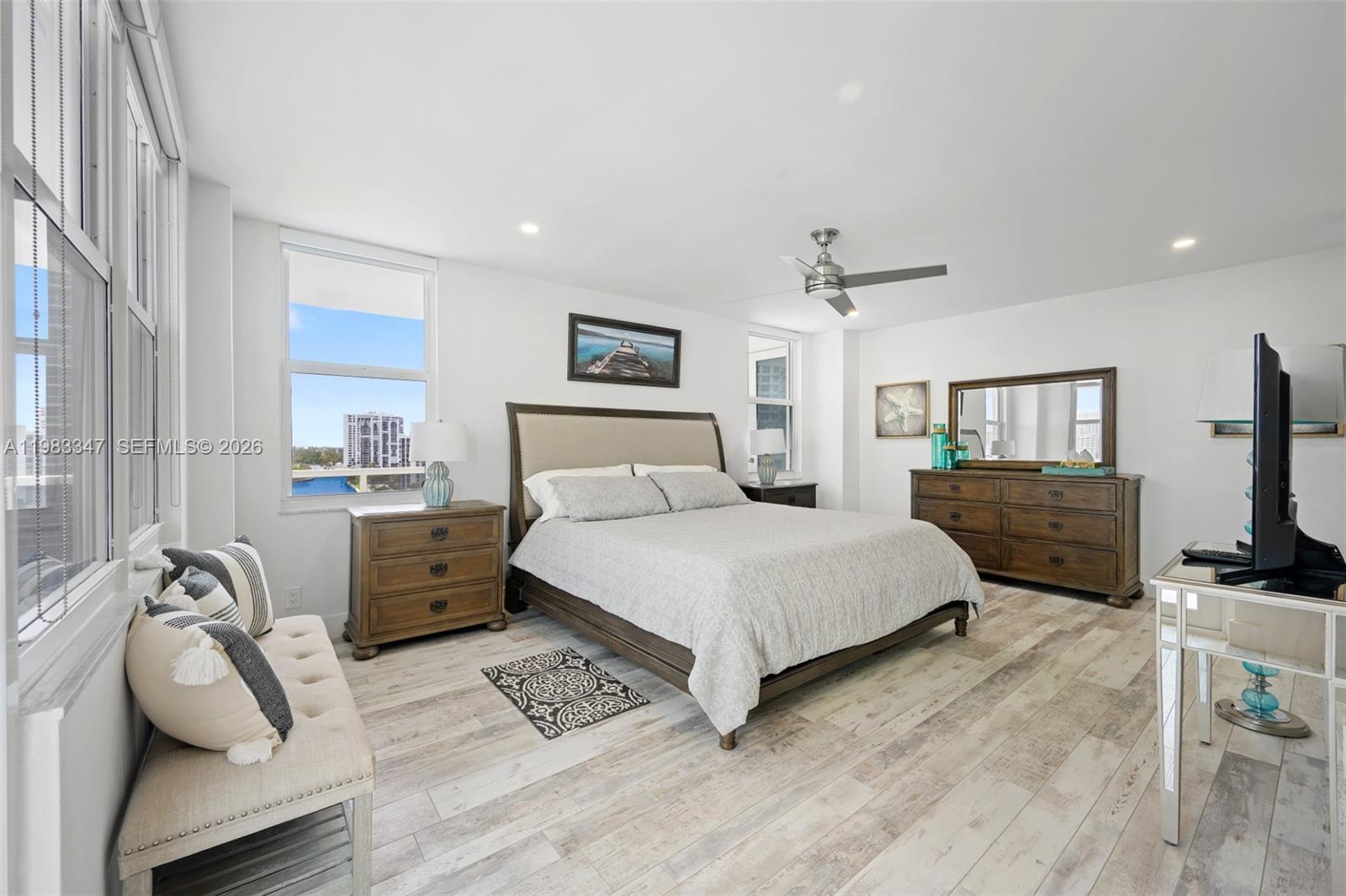 SEA AIR TOWERS CONDO - Residential Lease