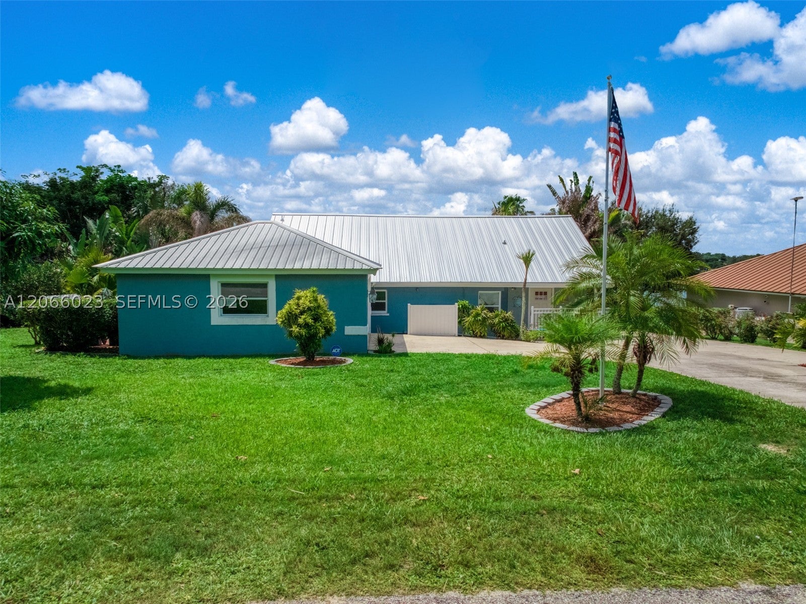 137 McCoy Dr
