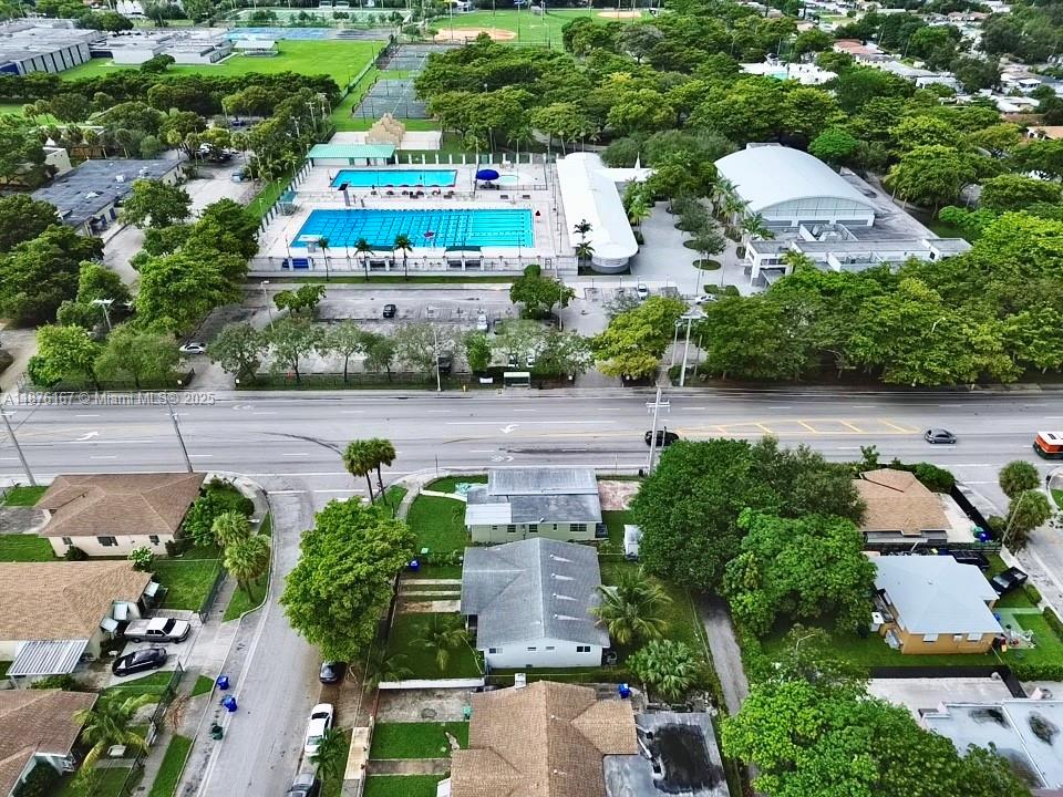 CRESTWOOD - Residential