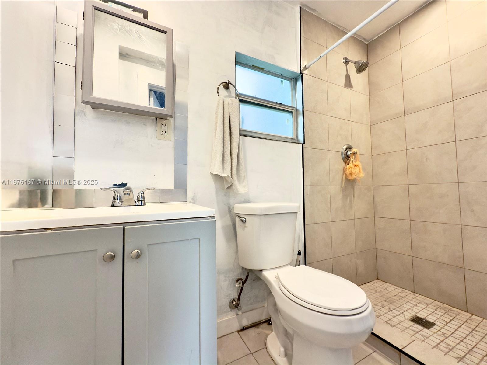 CRESTWOOD - Residential