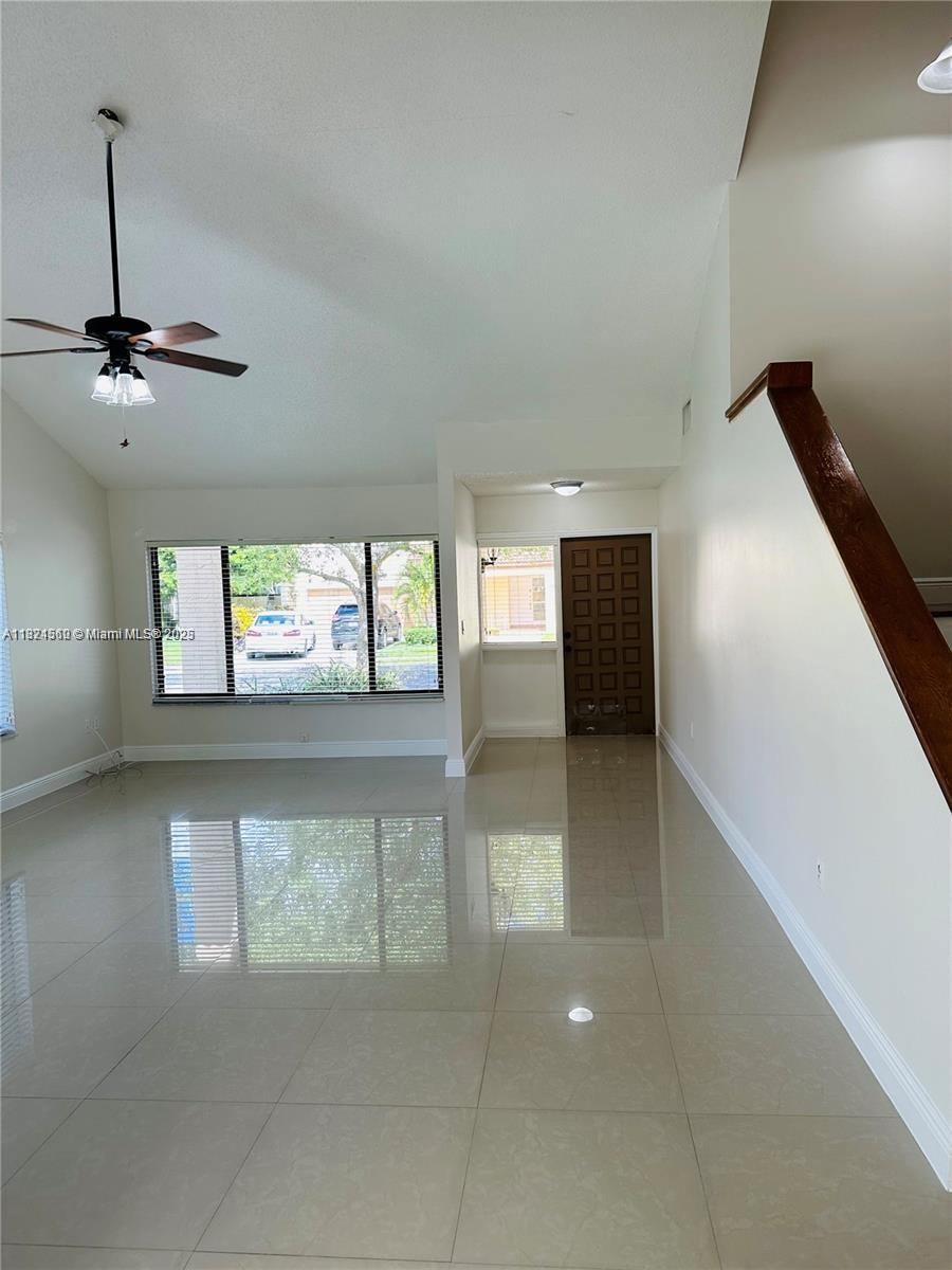 15038 SW 89th Terr Rd .