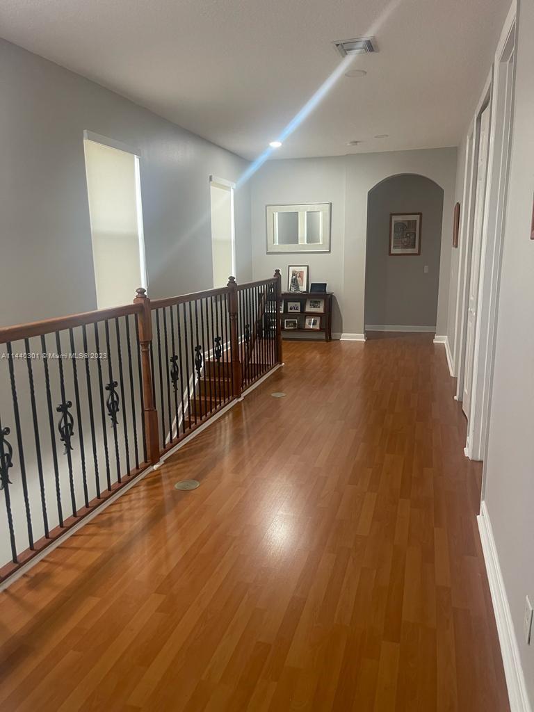 POD 7 AT MONARCH LAKES - Residential Lease