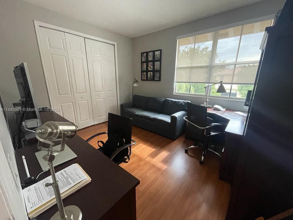 POD 7 AT MONARCH LAKES - Residential Lease