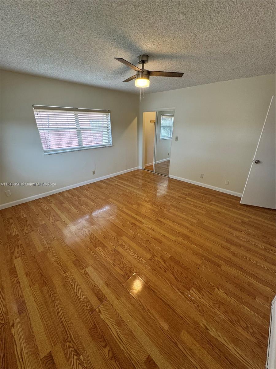 ROYAL OAKS TOWNHOUSE 9 CO - Residential Lease