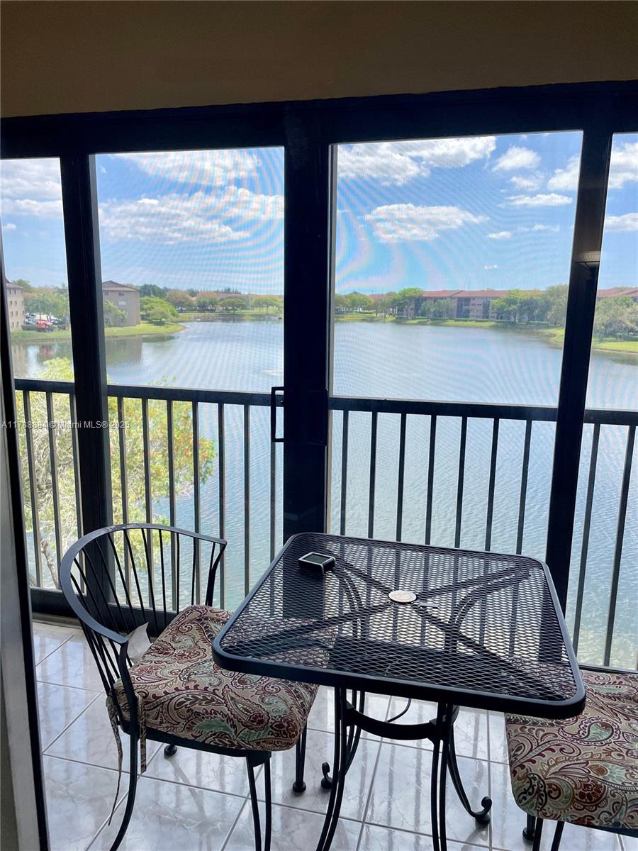 Property for Sale at 1001 Sw 141st Ave 404K, Pembroke Pines, Miami-Dade County, Florida - Bedrooms: 2 
Bathrooms: 2  - $199,900