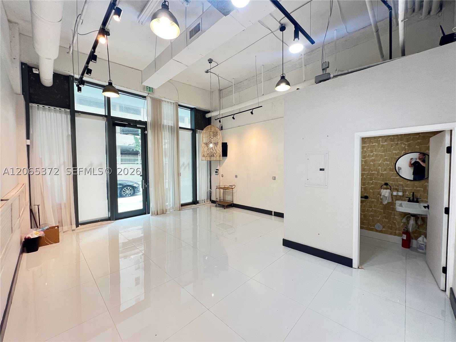 475 NE 30 TERRACE CU-5